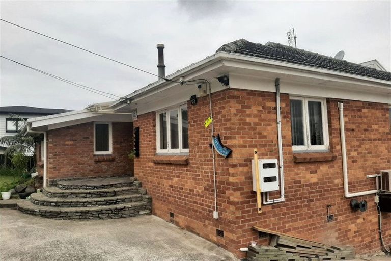 Photo of property in 50 Hillcrest Road, Papatoetoe, Auckland, 2025