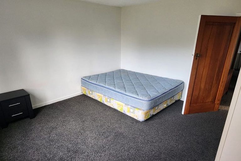 Photo of property in 90 Cuffs Road, Wainoni, Christchurch, 8061