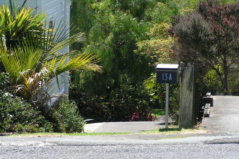 Photo of property in 13b Rodney Road, Northcote Point, Auckland, 0627