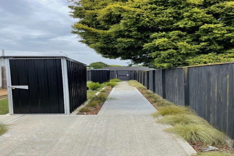Photo of property in 28 Mere Mere Avenue, Palmerston North, 4414