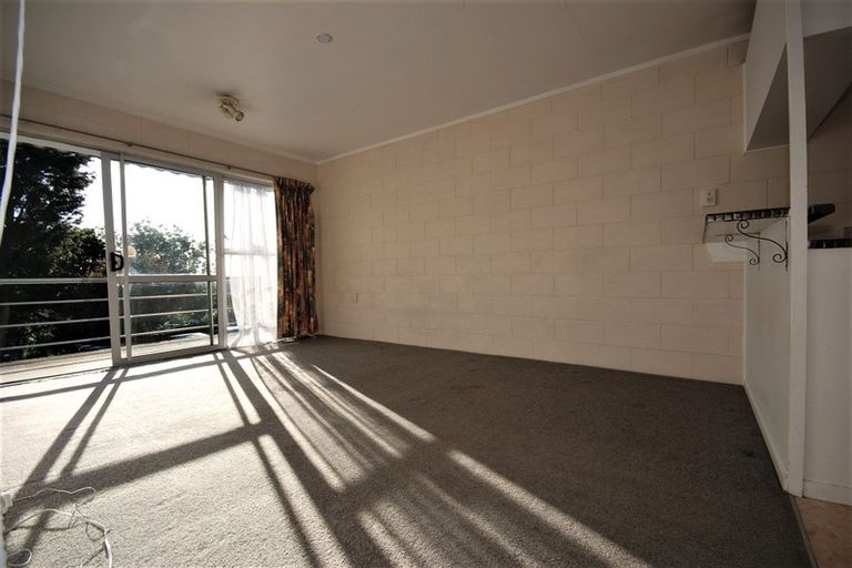 Photo of property in 8/19a Verbena Road, Birkdale, Auckland, 0626