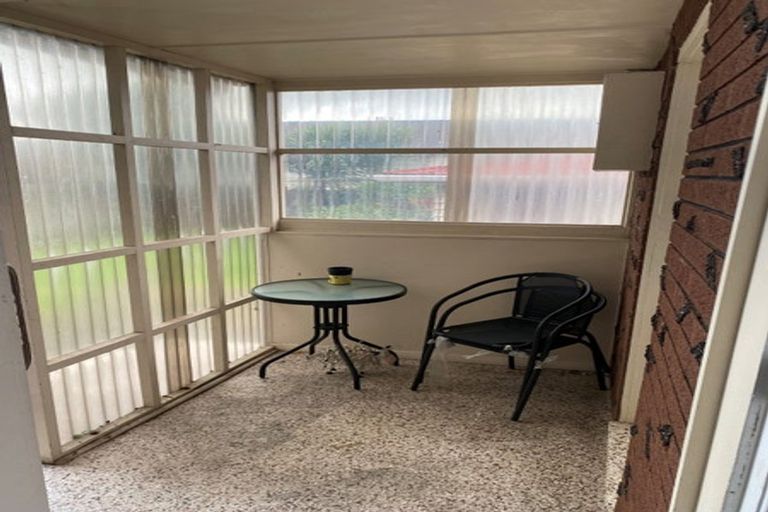 Photo of property in 607 Queen Street East, Levin, 5510