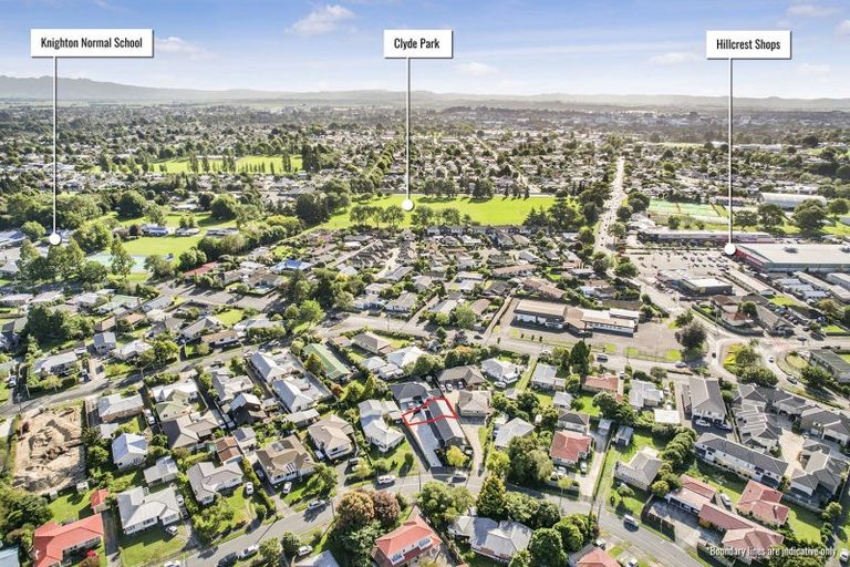 Photo of property in 2/12 Liston Crescent, Hillcrest, Hamilton, 3216