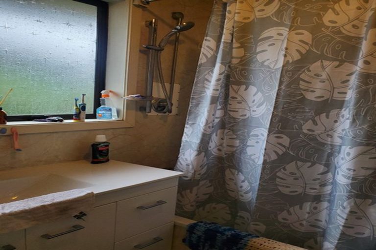 Photo of property in 9 Appleby Crescent, Burnside, Christchurch, 8053