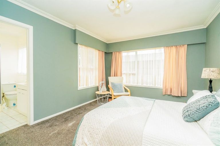 Photo of property in 337 Cambridge Road, Hillcrest, Hamilton, 3216