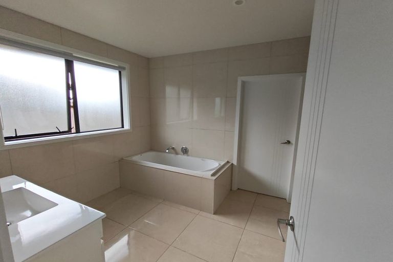 Photo of property in 40 Helen June Avenue, Flagstaff, Hamilton, 3210