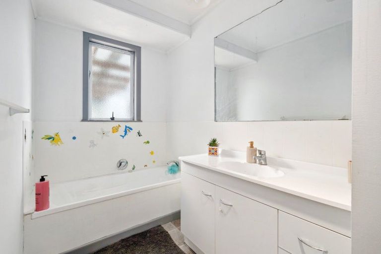 Photo of property in 53 Kea Street, Selwyn Heights, Rotorua, 3015