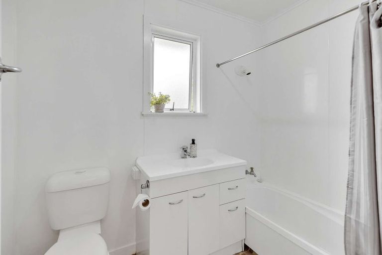 Photo of property in 22 Nottingham Avenue, Awapuni, Palmerston North, 4412