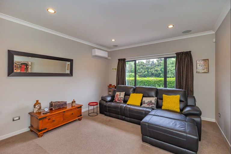 Photo of property in 36 Saint Laurent Way, Ohau, Levin, 5570