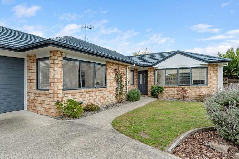 Photo of property in 2 Ranfurly Terrace, Pyes Pa, Tauranga, 3112