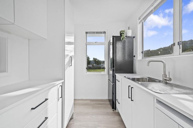 Photo of property in 26 Antrim Crescent, Wainuiomata, Lower Hutt, 5014