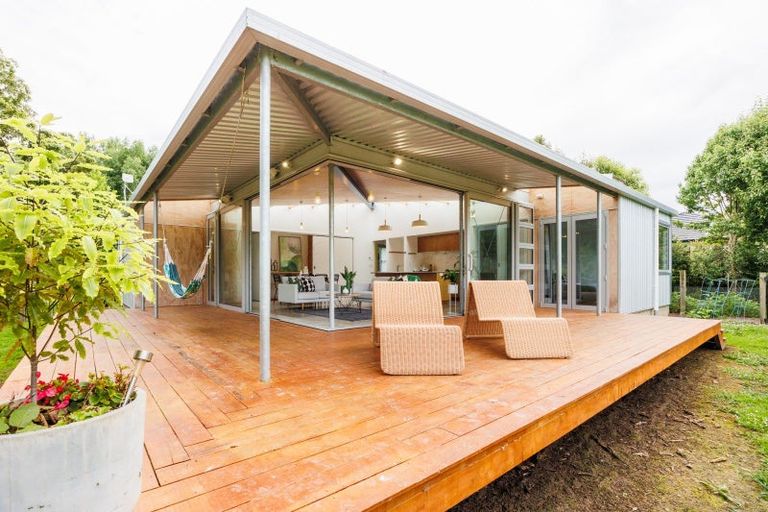 Photo of property in 849b Makerua Road, Tokomaru, Palmerston North, 4474