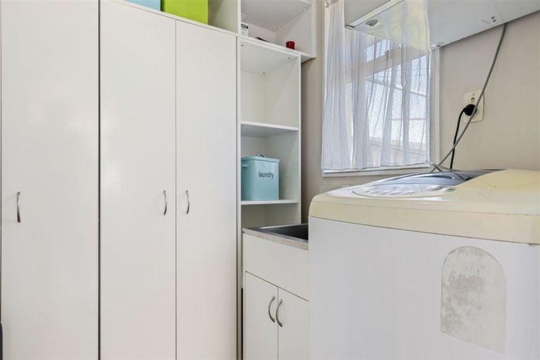 Photo of property in 8 Dunstan Crescent, Hornby, Christchurch, 8042