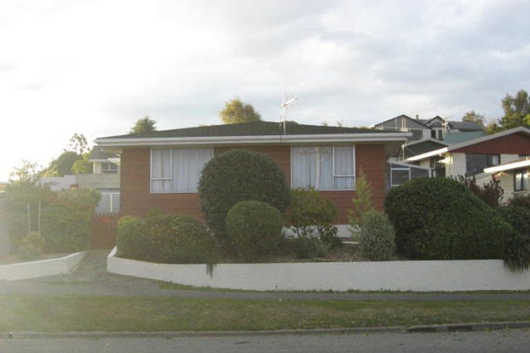 Photo of property in 12 Stuart Street, Holmes Hill, Oamaru, 9401