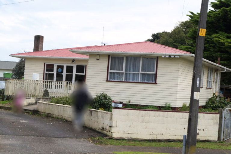 Photo of property in 12 Moffitt Place, Mangere East, Auckland, 2024