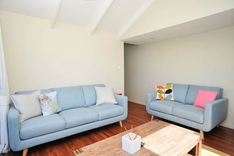 Photo of property in 9 Ranui Crescent, Diamond Harbour, 8971