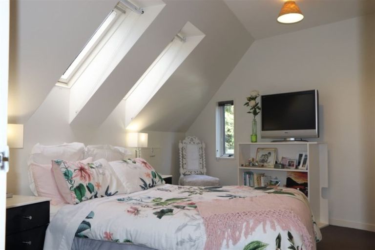 Photo of property in 113 Gardiners Road, Harewood, Christchurch, 8051