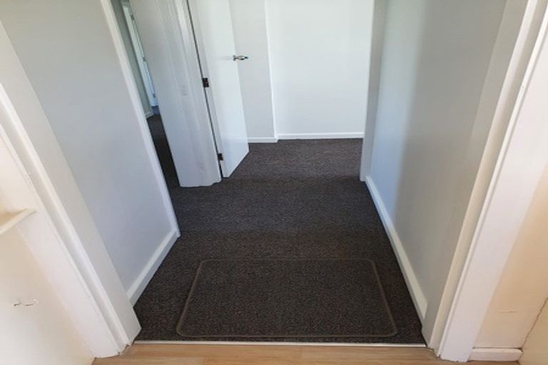 Photo of property in 310 Riccarton Road, Upper Riccarton, Christchurch, 8041