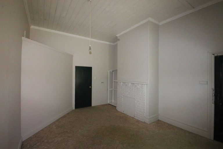 Photo of property in 8 Rolleston Street, Hokowhitu, Palmerston North, 4410