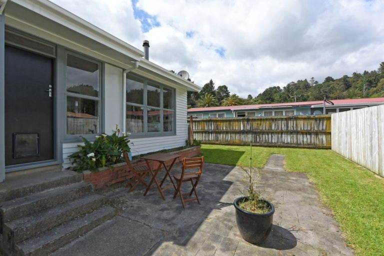 Photo of property in 18 Delaney Drive, Stokes Valley, Lower Hutt, 5019