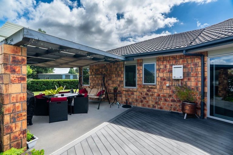 Photo of property in 21 Parker Road, Huntly, 3771