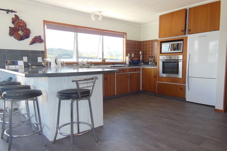 Photo of property in 4 Te Kapua Street, Oakura, Hikurangi, 0184