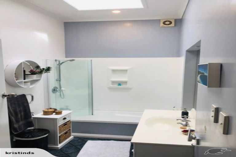 Photo of property in 64 Roseneath Terrace, Roseneath, Wellington, 6011