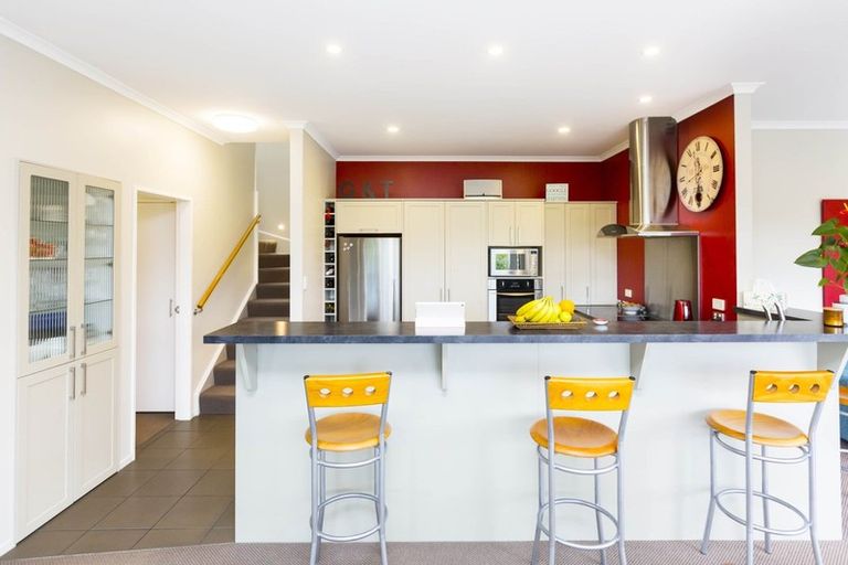 Photo of property in 12 Sylvan Way, Silverstream, Upper Hutt, 5019