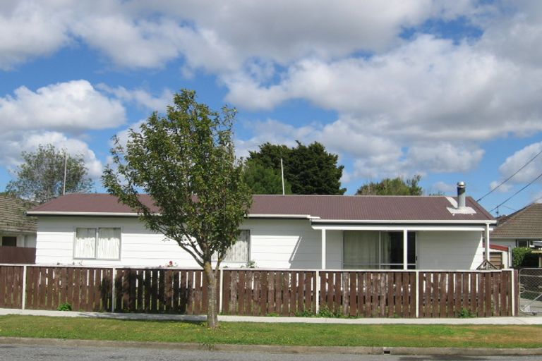 Photo of property in 41 Tararua Street, Trentham, Upper Hutt, 5018