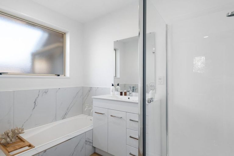 Photo of property in 4 Ashmore Lane, Strowan, Christchurch, 8052