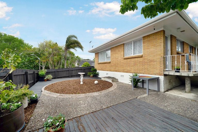 Photo of property in 1/33 Matuhi Rise, Henderson, Auckland, 0612