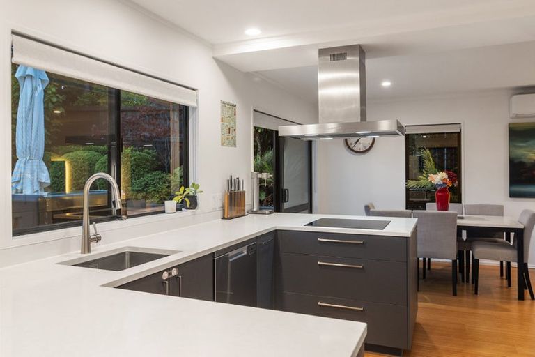 Photo of property in 47 Palmyra Way, Half Moon Bay, Auckland, 2012