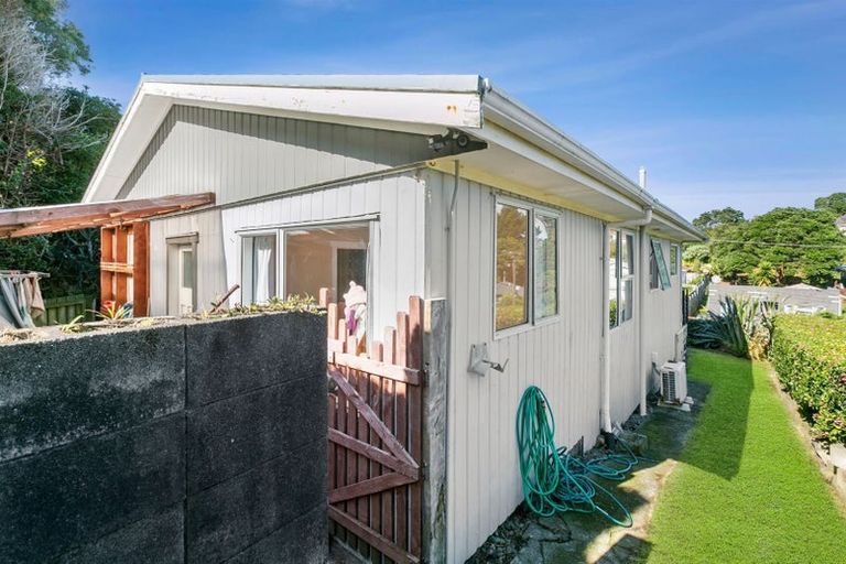 Photo of property in 10 Parris Street, Moturoa, New Plymouth, 4310