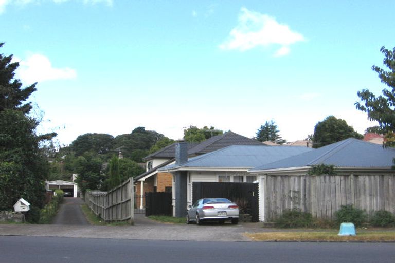 Photo of property in 20 Hillsborough Road, Hillsborough, Auckland, 1042