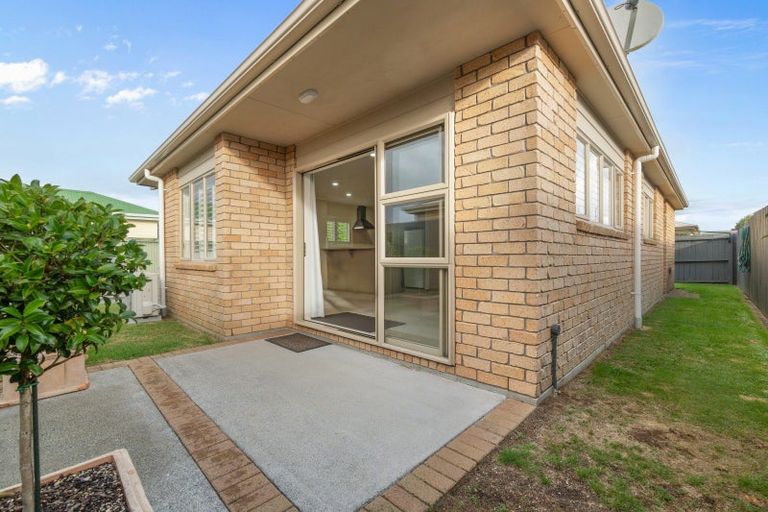 Photo of property in 80a Williams Street, Cambridge, 3434