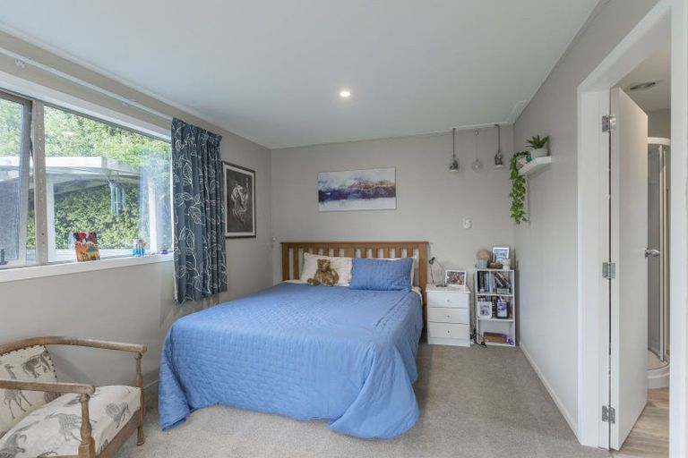 Photo of property in 3 Kanawa Street, Waikanae, 5036