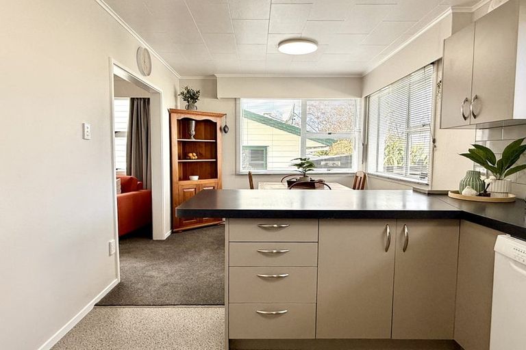 Photo of property in 45 Edinburgh Crescent, Waikiwi, Invercargill, 9810