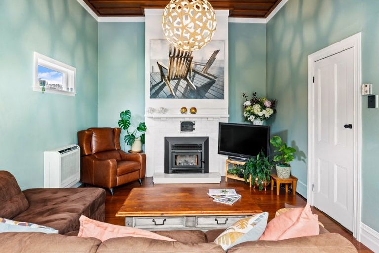 Photo of property in 409 Alexandra Street, Hastings, 4122