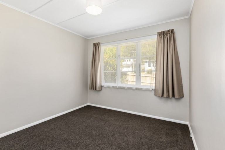 Photo of property in 43 Hay Street, Naenae, Lower Hutt, 5011