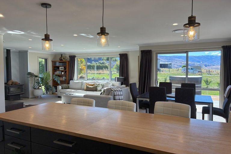 Photo of property in 2 Prospect Lane, Bannockburn, Cromwell, 9384