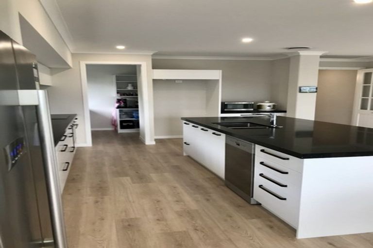 Photo of property in 90 Stoneridge Terrace, Whitford, 2576