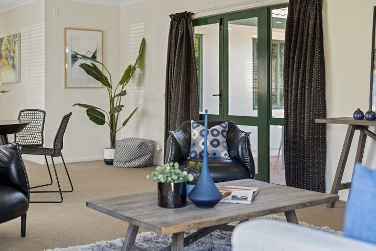 Photo of property in 4 Molyneux Place, Welcome Bay, Tauranga, 3112