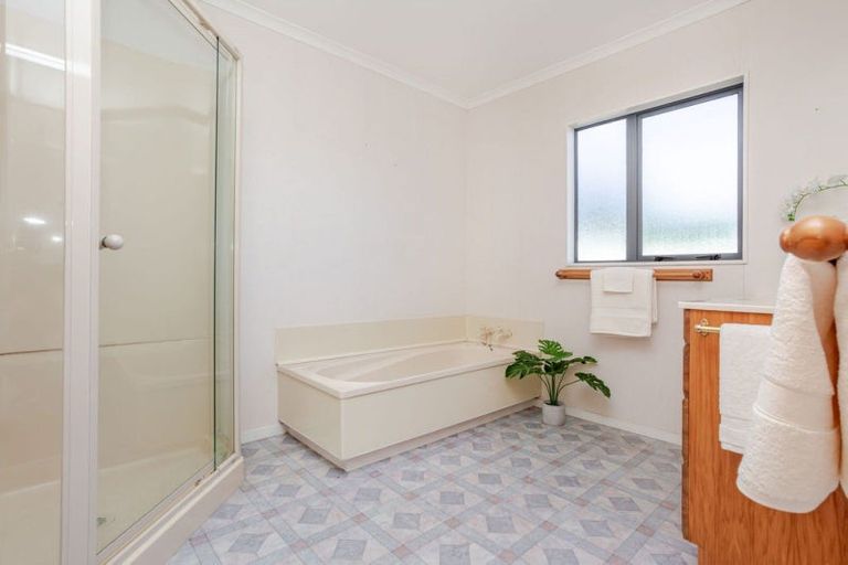 Photo of property in 19 King Street, Dannevirke, 4930