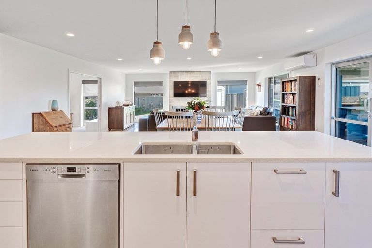 Photo of property in 7e Whakatomo Place, Havelock North, 4130