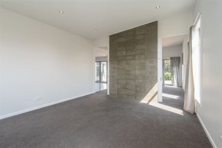 Photo of property in 9 Crown Close, Prebbleton, 7604