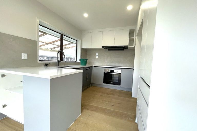 Photo of property in 1/9 Tina Place, Sunnyhills, Auckland, 2010