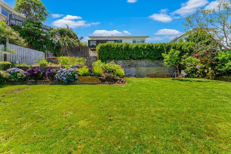 Photo of property in 13 Mount View Place, Spotswood, New Plymouth, 4310