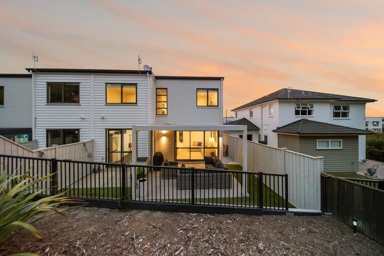 Photo of property in 38 Matairangi Avenue, Totara Heights, Auckland, 2105