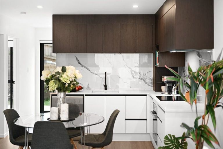 Photo of property in 12c Massine Place, Randwick Park, Auckland, 2105