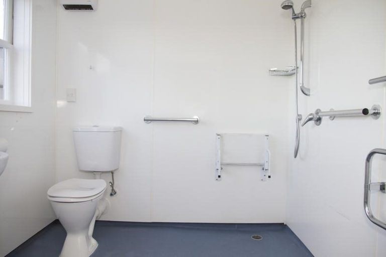 Photo of property in 58 Sartors Avenue, Browns Bay, Auckland, 0630